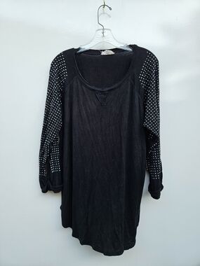 Coverstirched Studded Black Women's Long Sleeve Top Sz 2X